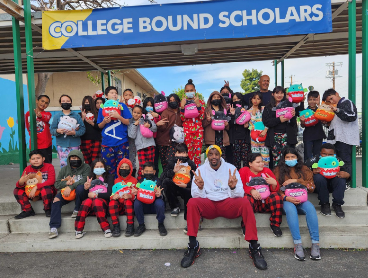 Santa Gifts 99th St Elementary With Squishmallows